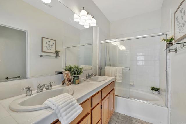 MLS #250040361SD image #14