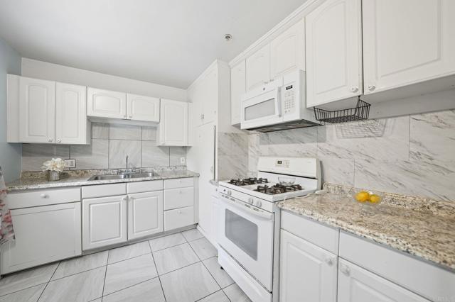 MLS #250039459SD image #16