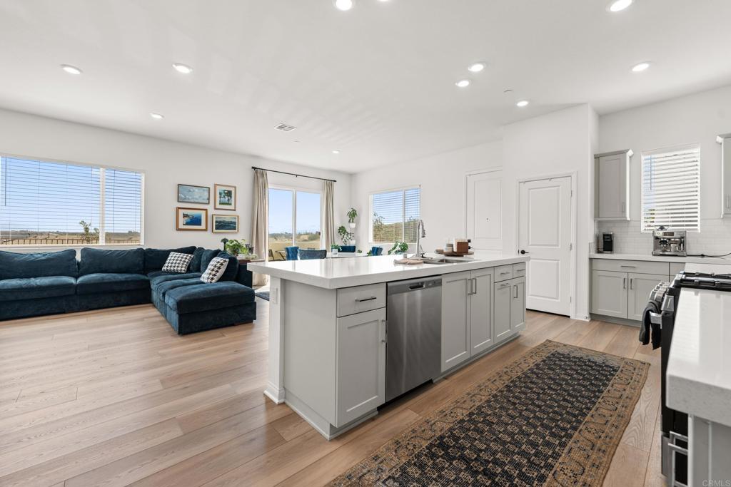 MLS #PTP2507373 image #0