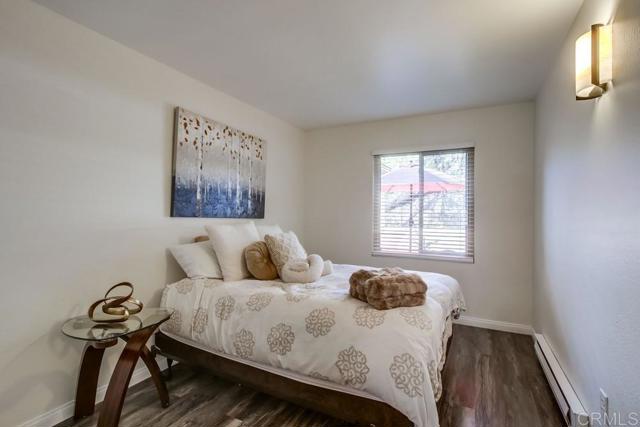 MLS #250032593SD image #11