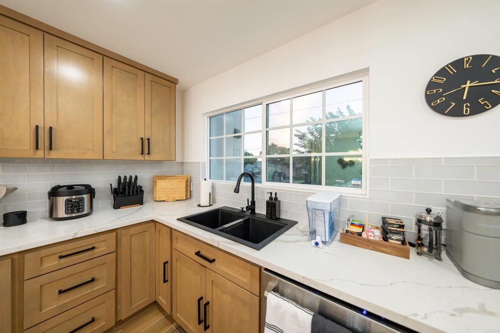 MLS #PTP2508779 image #16