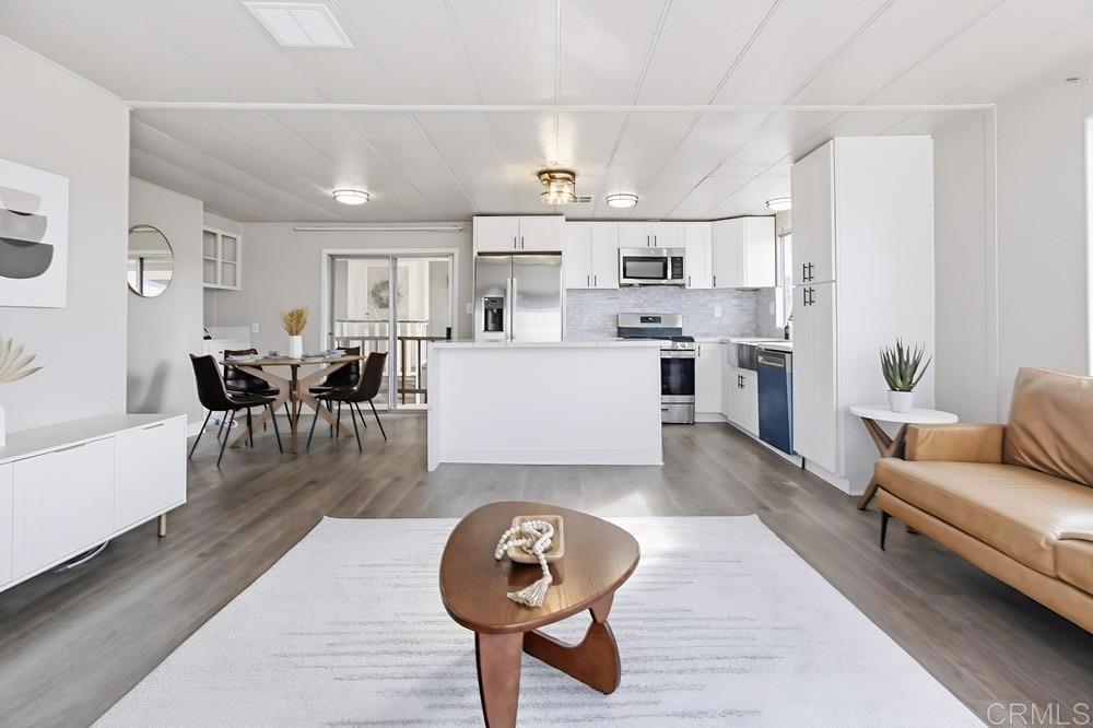 MLS #PTP2508811 image #11