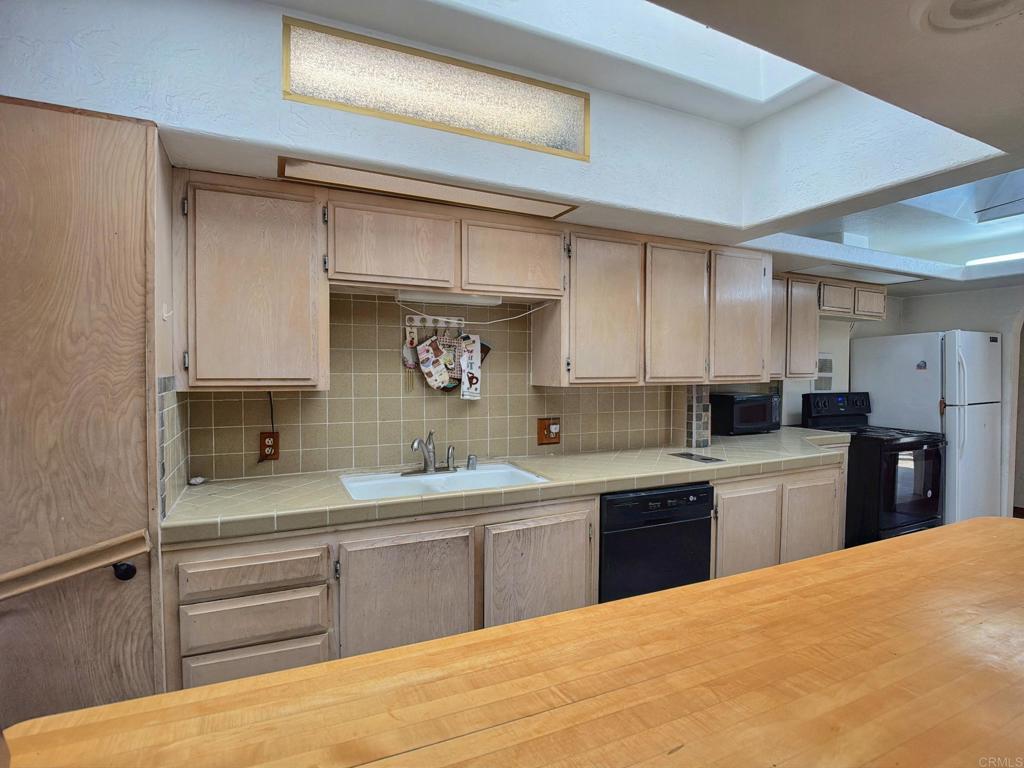 MLS #PTP2508812 image #13