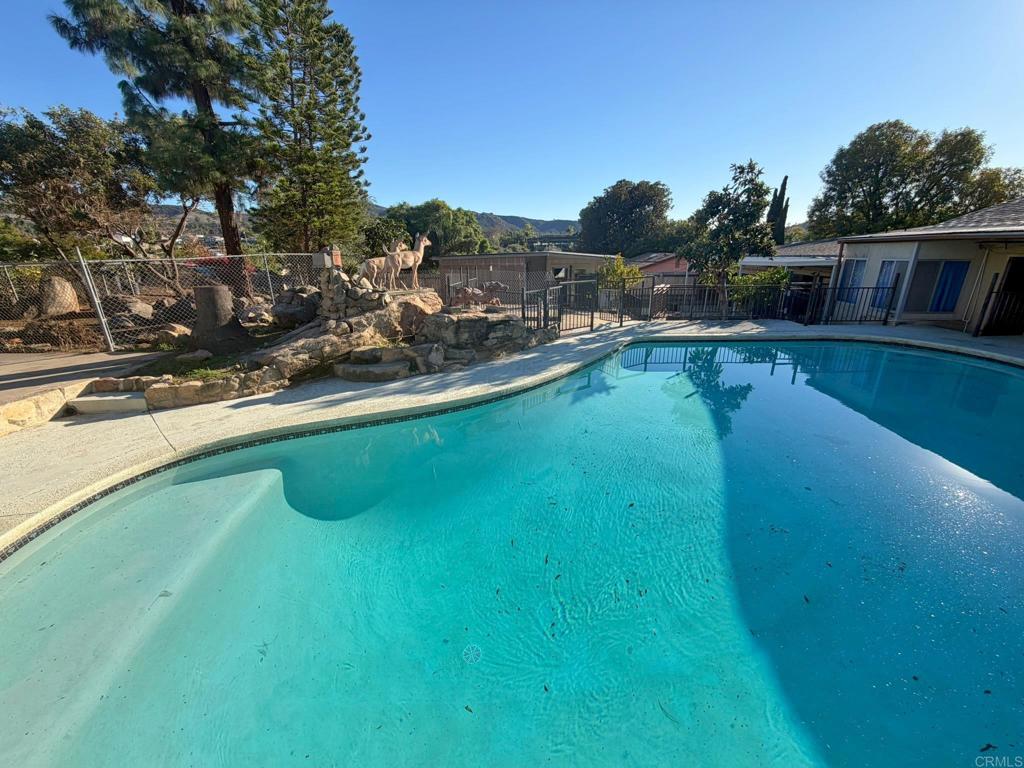 MLS #PTP2508812 image #2