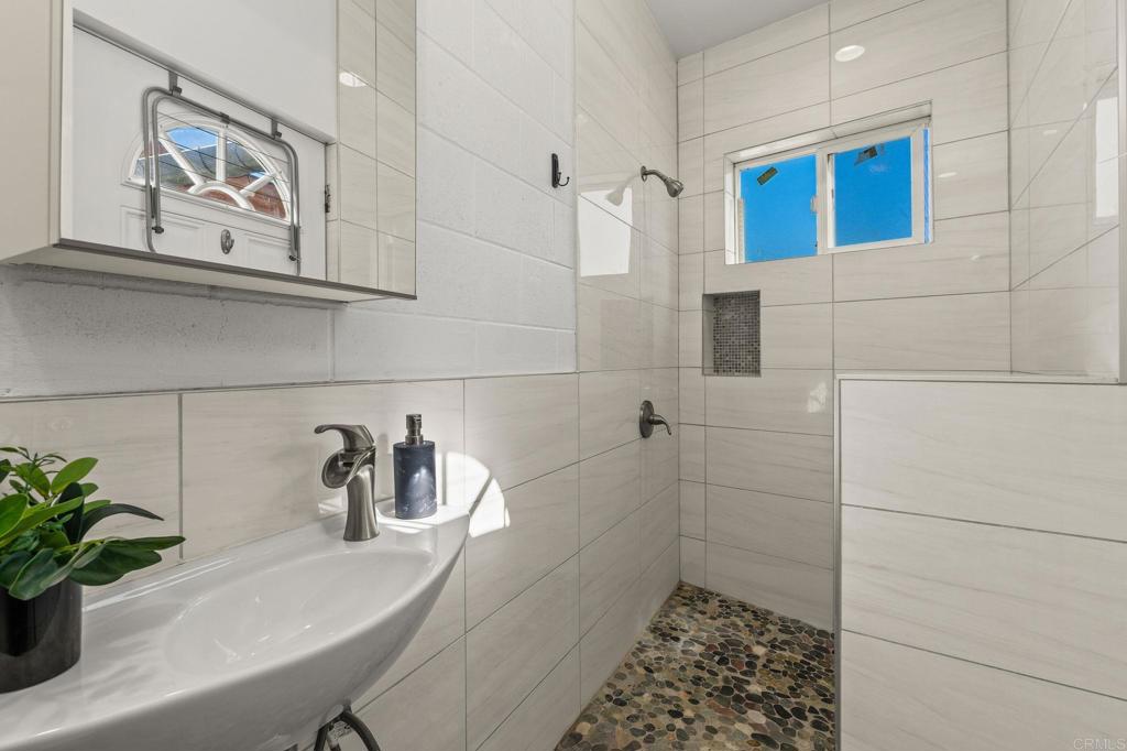 MLS #PTP2508920 image #33