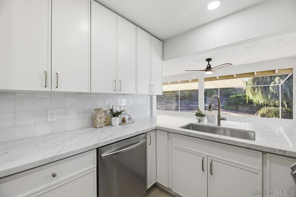 MLS #PTP2509208 image #22