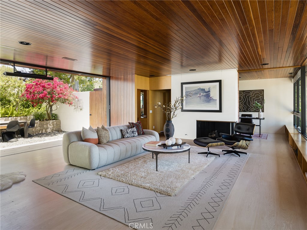 MLS #PV25107170 image #8