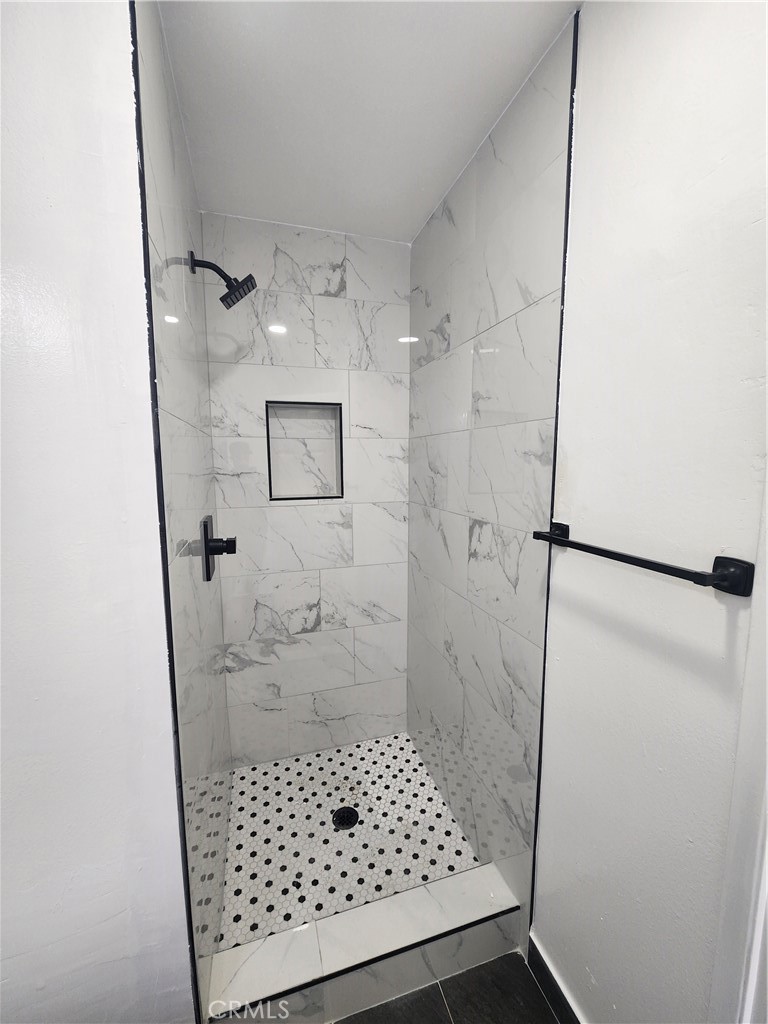 MLS #PV25111935 image #6