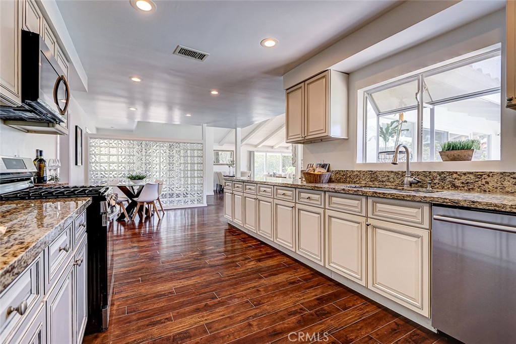 MLS #PV25122436 image #14