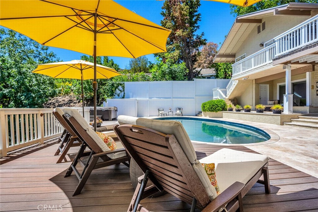 MLS #PV25172942 image #2