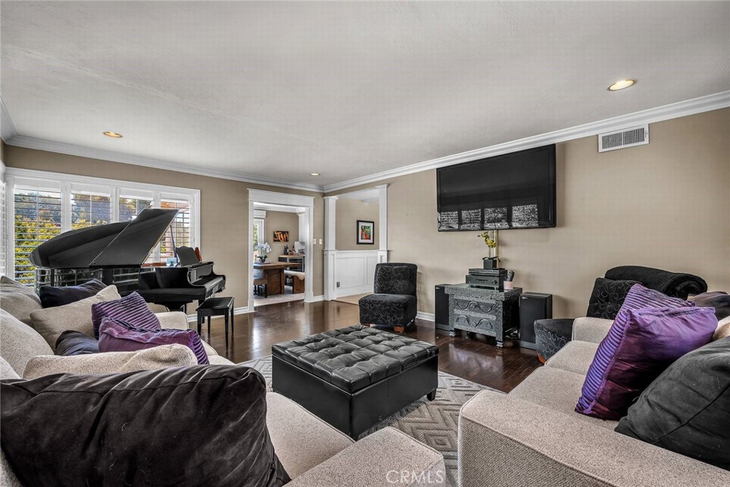 MLS #PV25172942 image #9