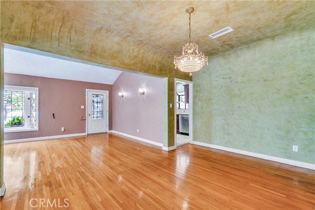 MLS #PV25183083 image #3