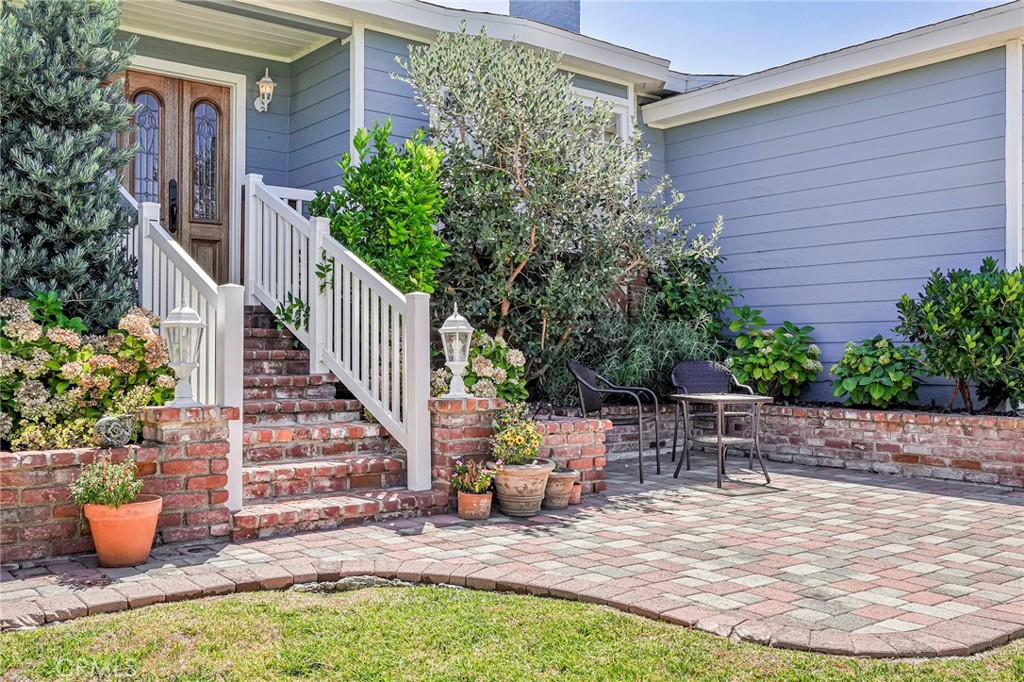 MLS #PV25186822 image #2