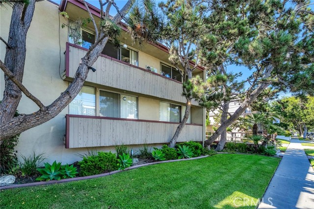 MLS #PV25200763 image #0