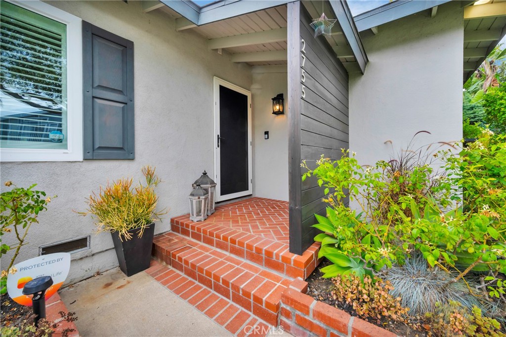 MLS #PV25218038 image #1