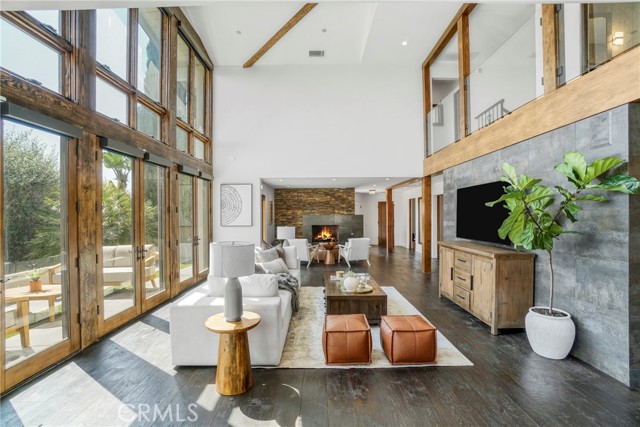 MLS #PV25226083 image #1