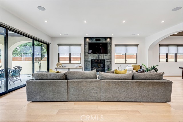 MLS #PV25229433 image #8