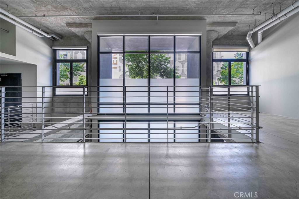 MLS #PV25231543 image #3