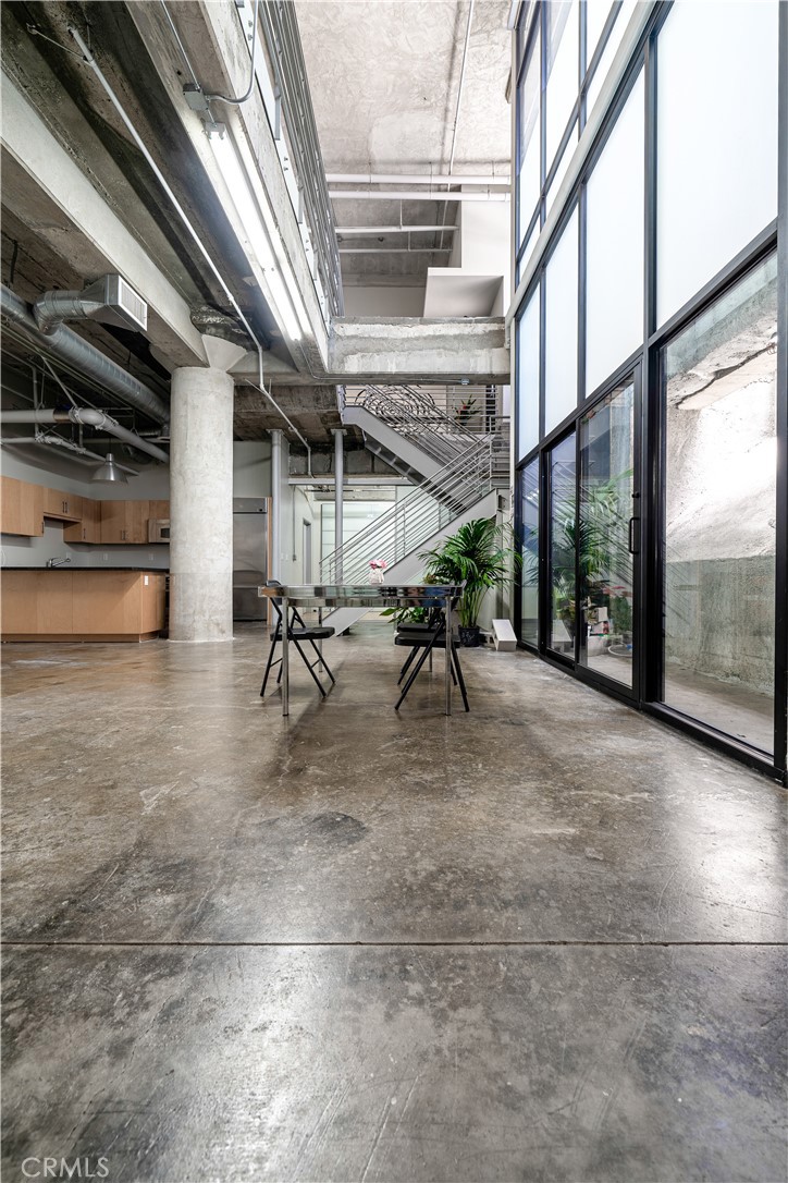 MLS #PV25231543 image #6