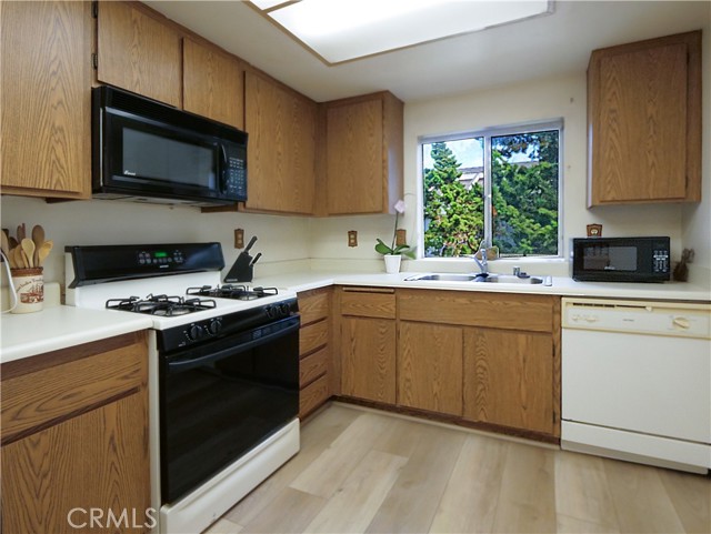 MLS #PV25232157 image #9