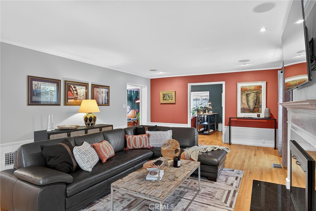 MLS #PV25233849 image #12