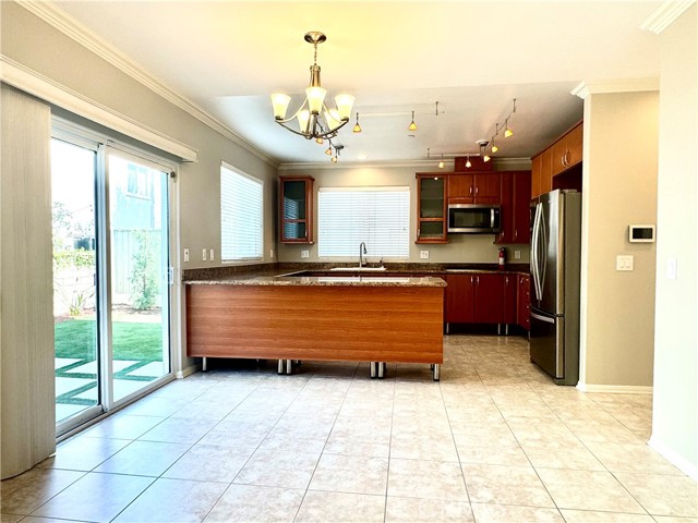 MLS #PV25234631 image #4