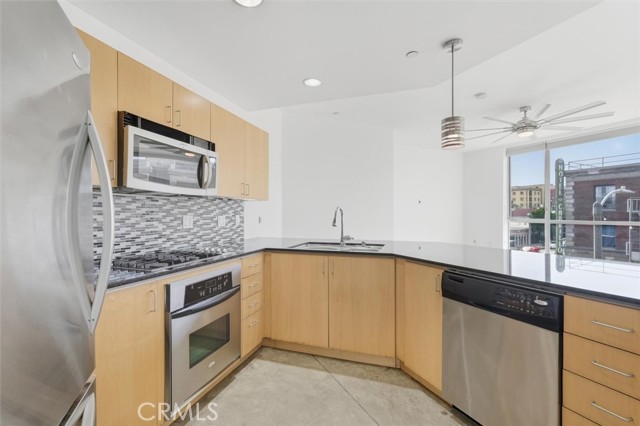 MLS #PV25235347 image #6