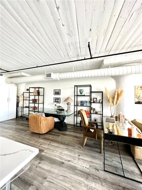 MLS #PV25236897 image #5