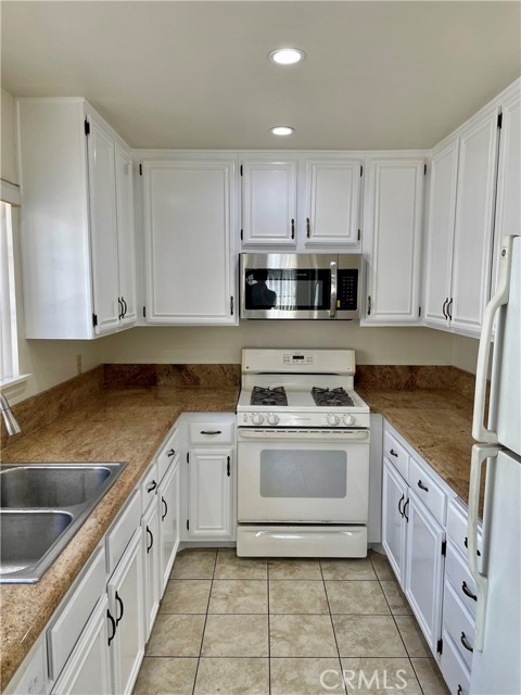 MLS #PV25238187 image #4