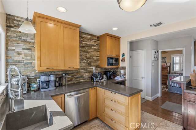 MLS #PV25239751 image #10