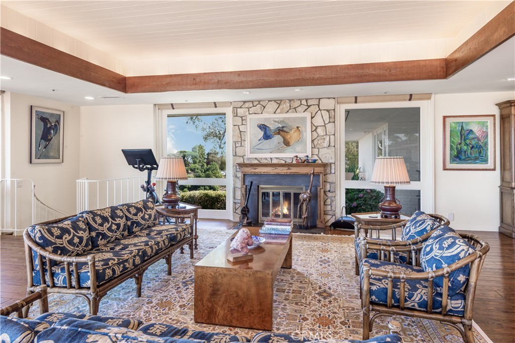 MLS #PV25243012 image #12