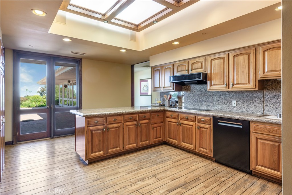 MLS #PV25243012 image #16