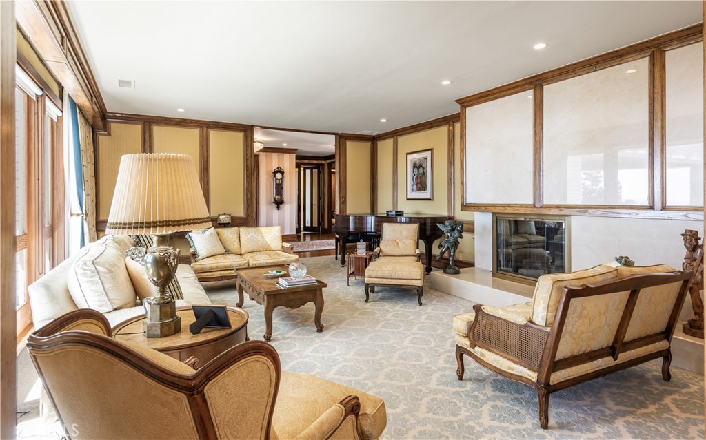 MLS #PV25243012 image #30