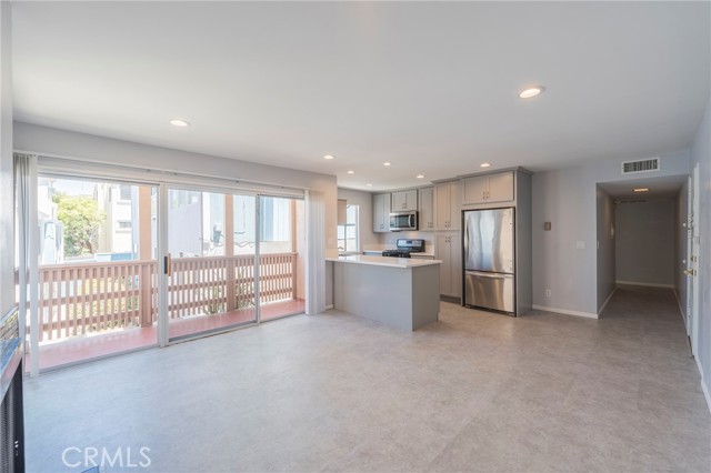 MLS #PV25244009 image #1