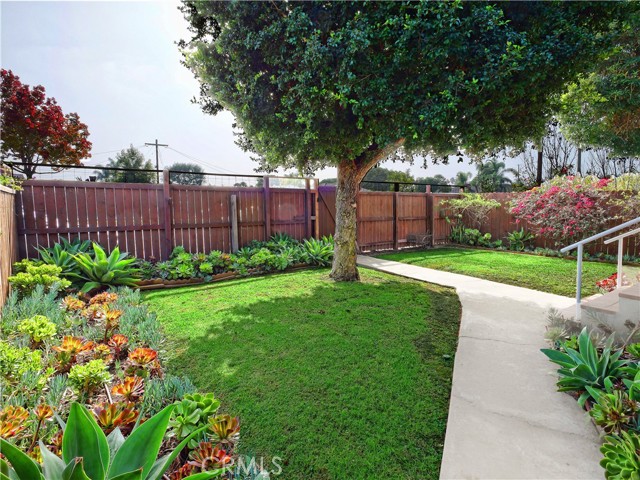 MLS #PV25255367 image #1