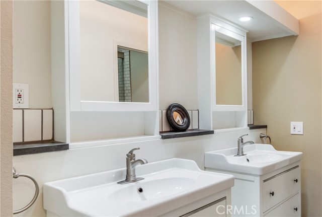 MLS #PV25255662 image #15