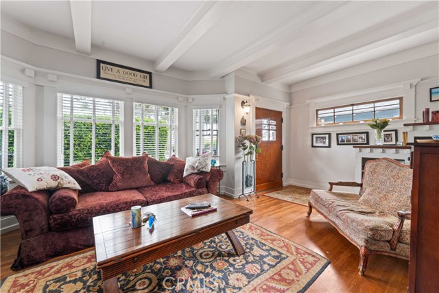 MLS #PV25255738 image #1