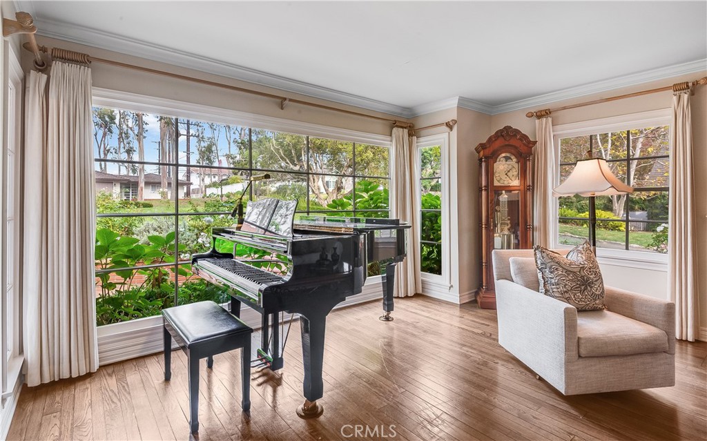 MLS #PV25260894 image #3