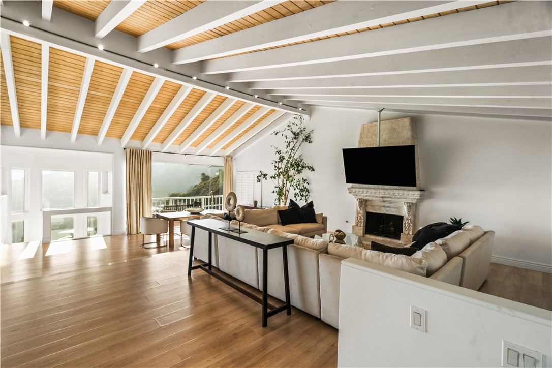 MLS #PV25262703 image #3