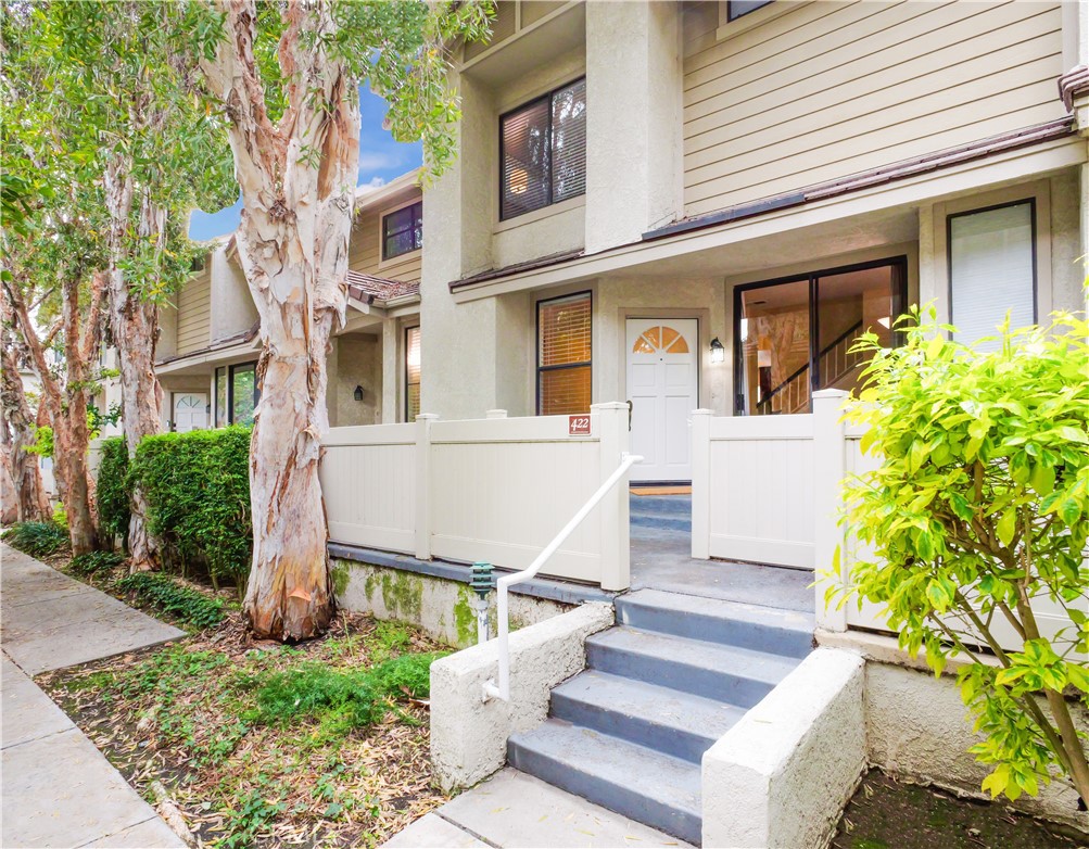 MLS #PV25267779 image #1