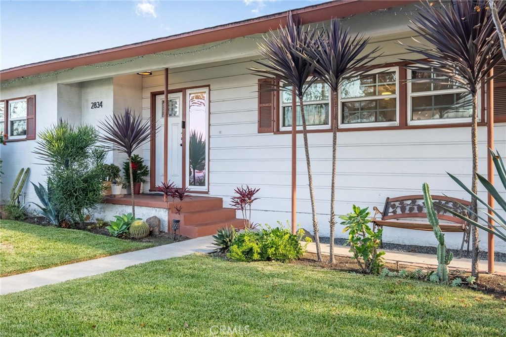 MLS #PV25268591 image #1