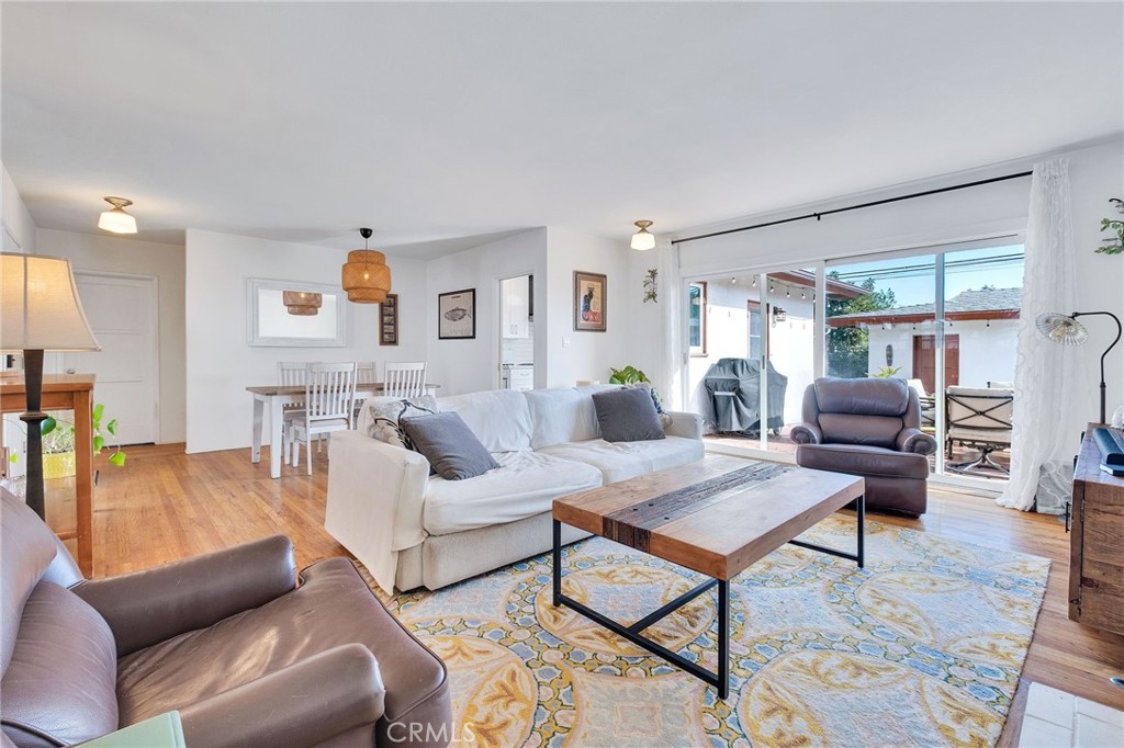 MLS #PV25268591 image #2