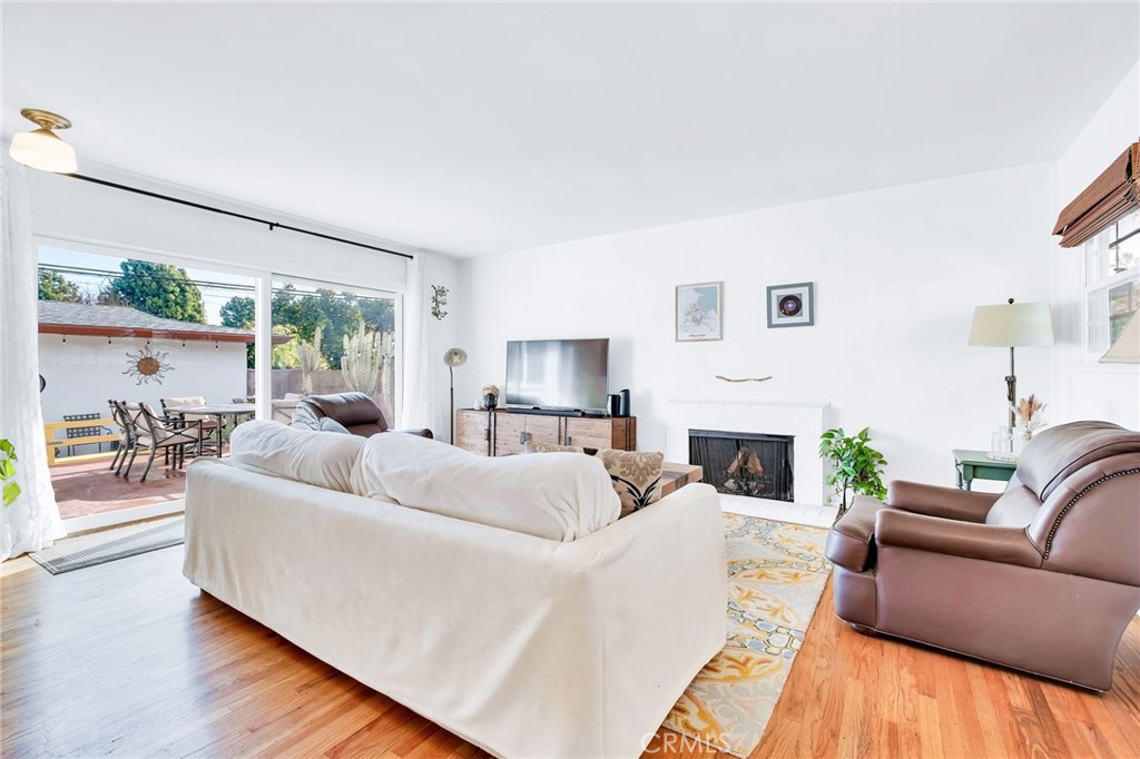 MLS #PV25268591 image #3