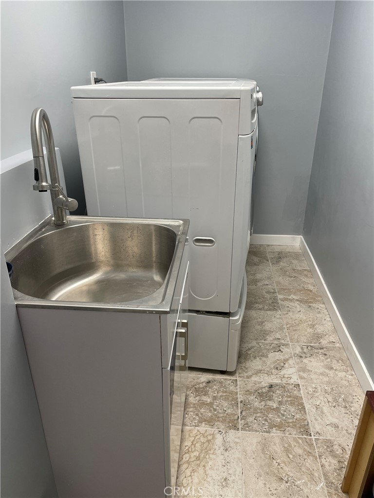 MLS #PV25270021 image #2