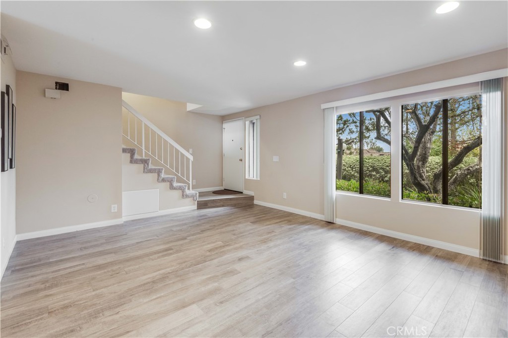 MLS #PV25272802 image #5