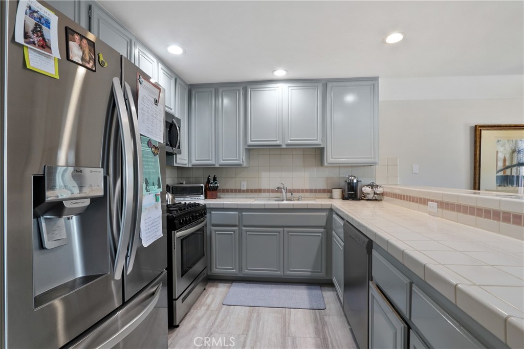 MLS #PV25273298 image #6