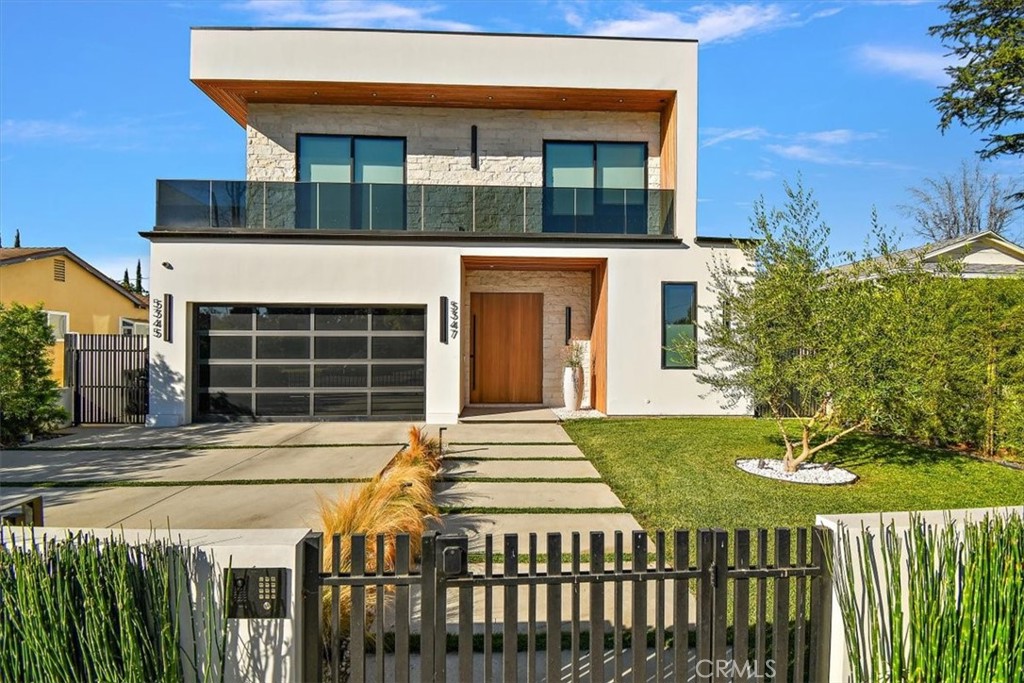 MLS #PV25274656 image #1