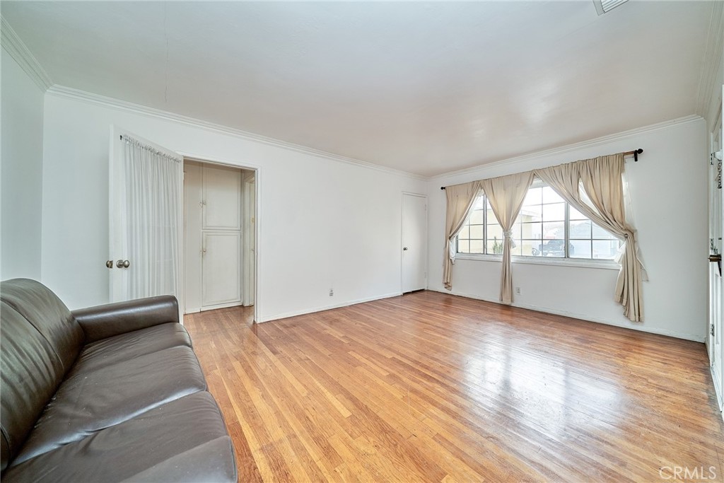 MLS #PV25275637 image #4