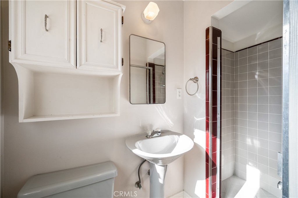 MLS #PV25276415 image #10