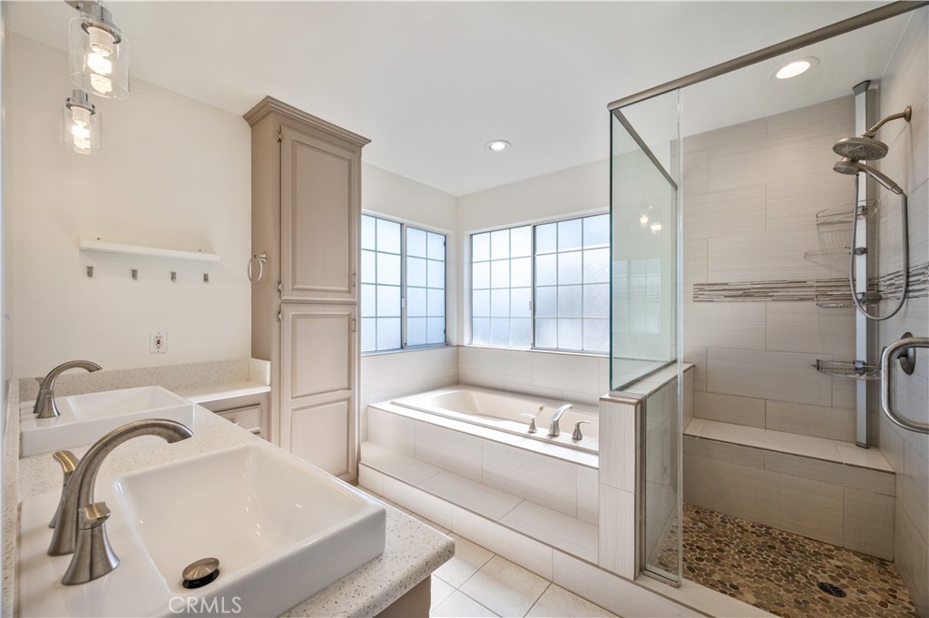 MLS #PV25276415 image #27